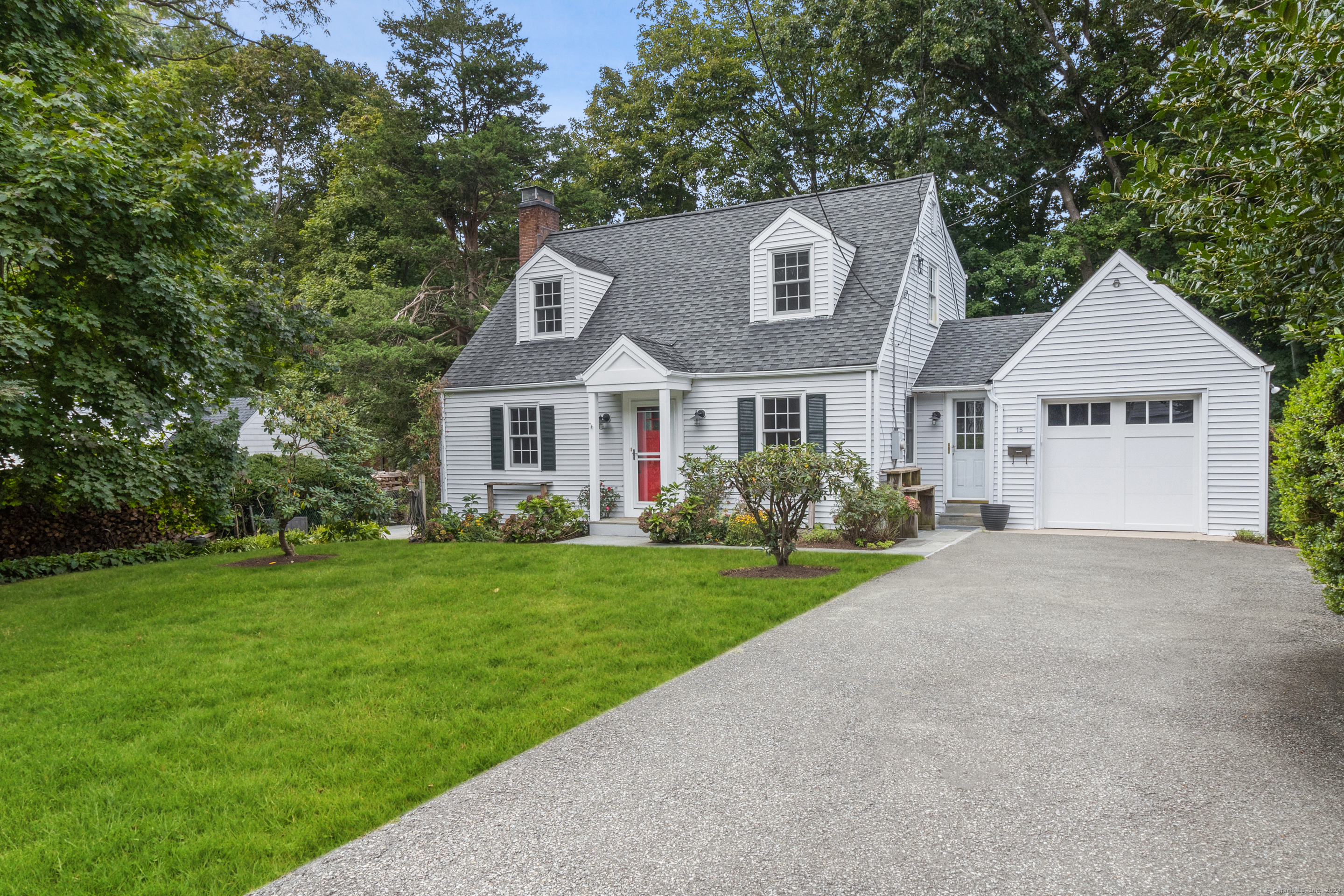 15 Deacon Hill, Stamford, Connecticut 06905