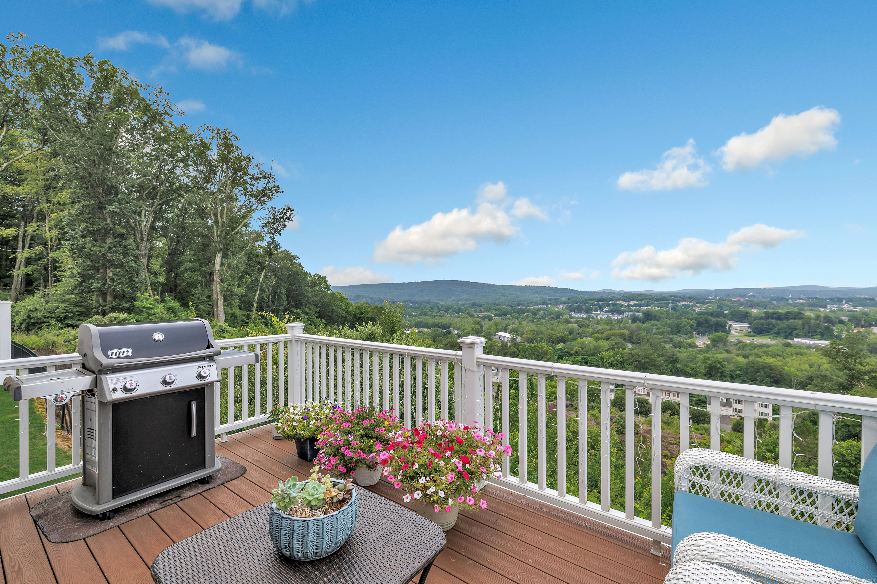 25 Hunting Ridge, Bethel, Connecticut 06801