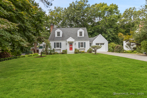 15 Deacon Hill Road