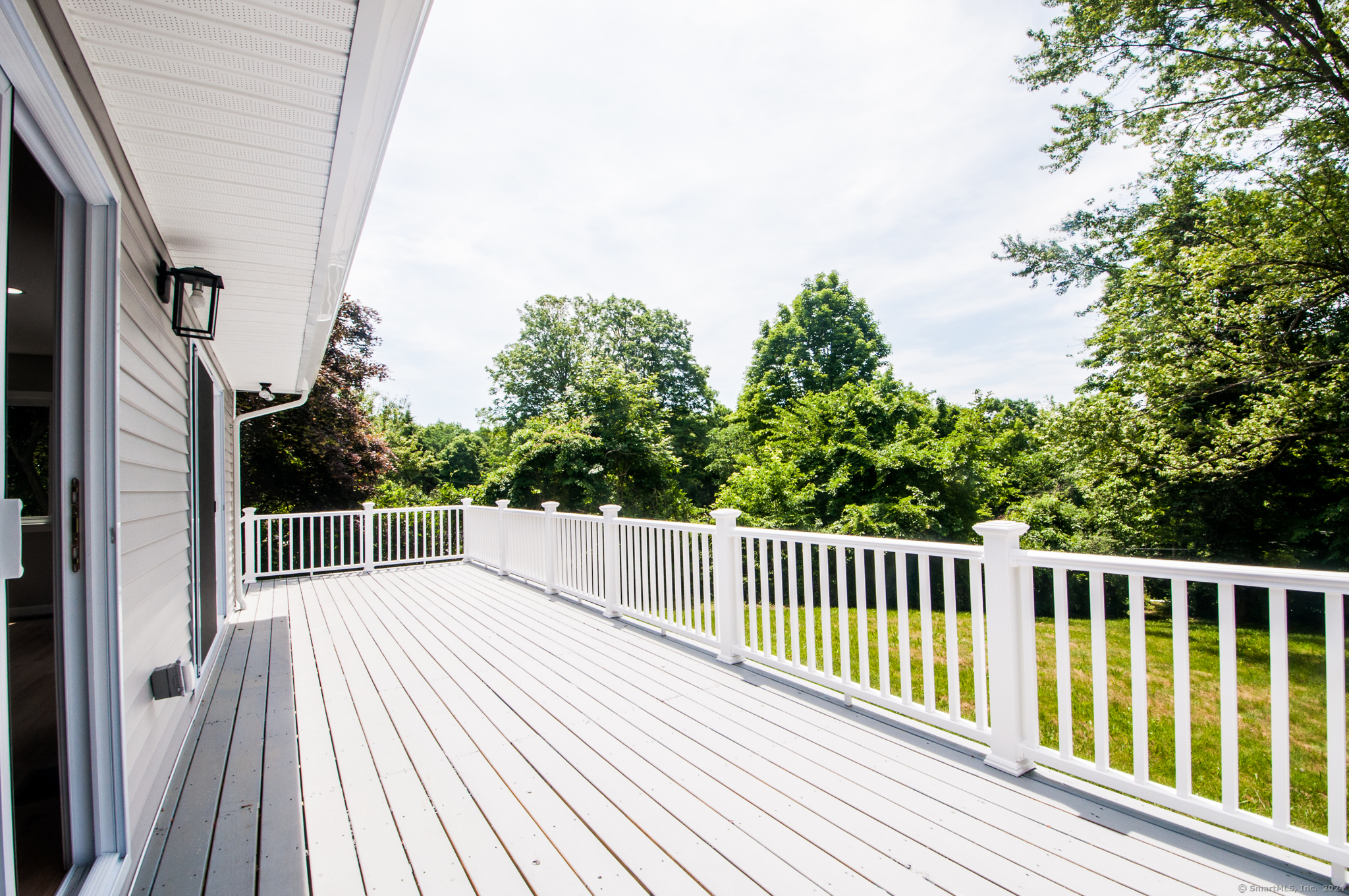 76a clapboard ridge, Danbury, Connecticut 06811