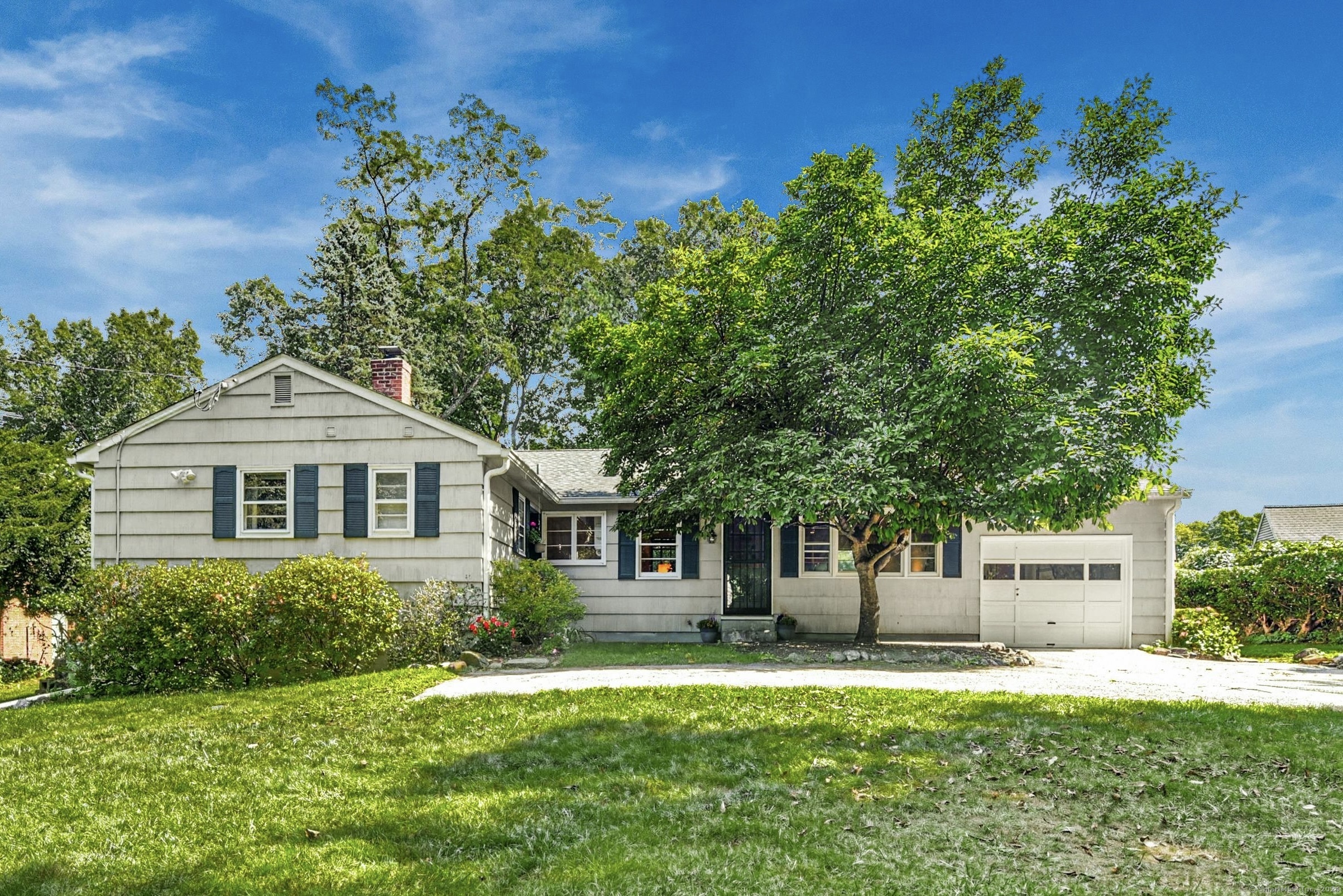 92 Hemlock, Stamford, Connecticut 06902