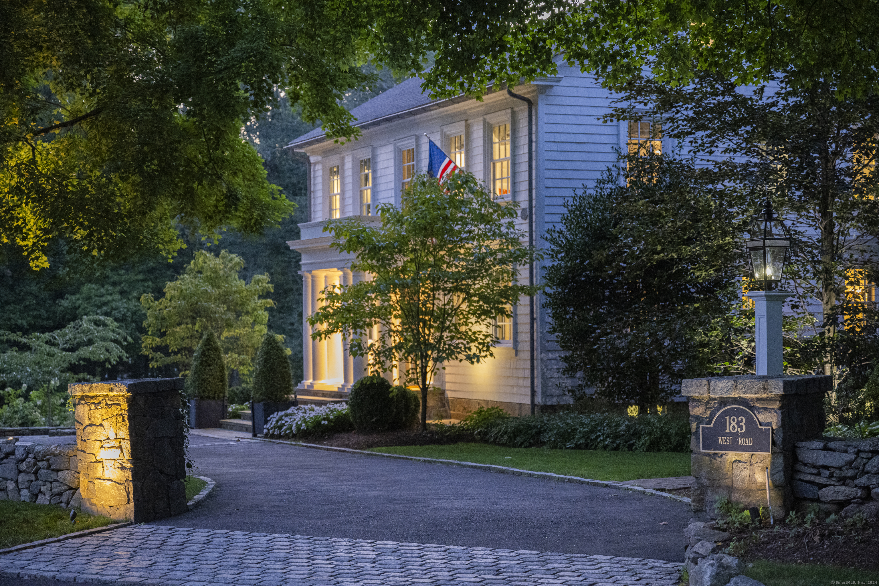 183 West, New Canaan, Connecticut 06840