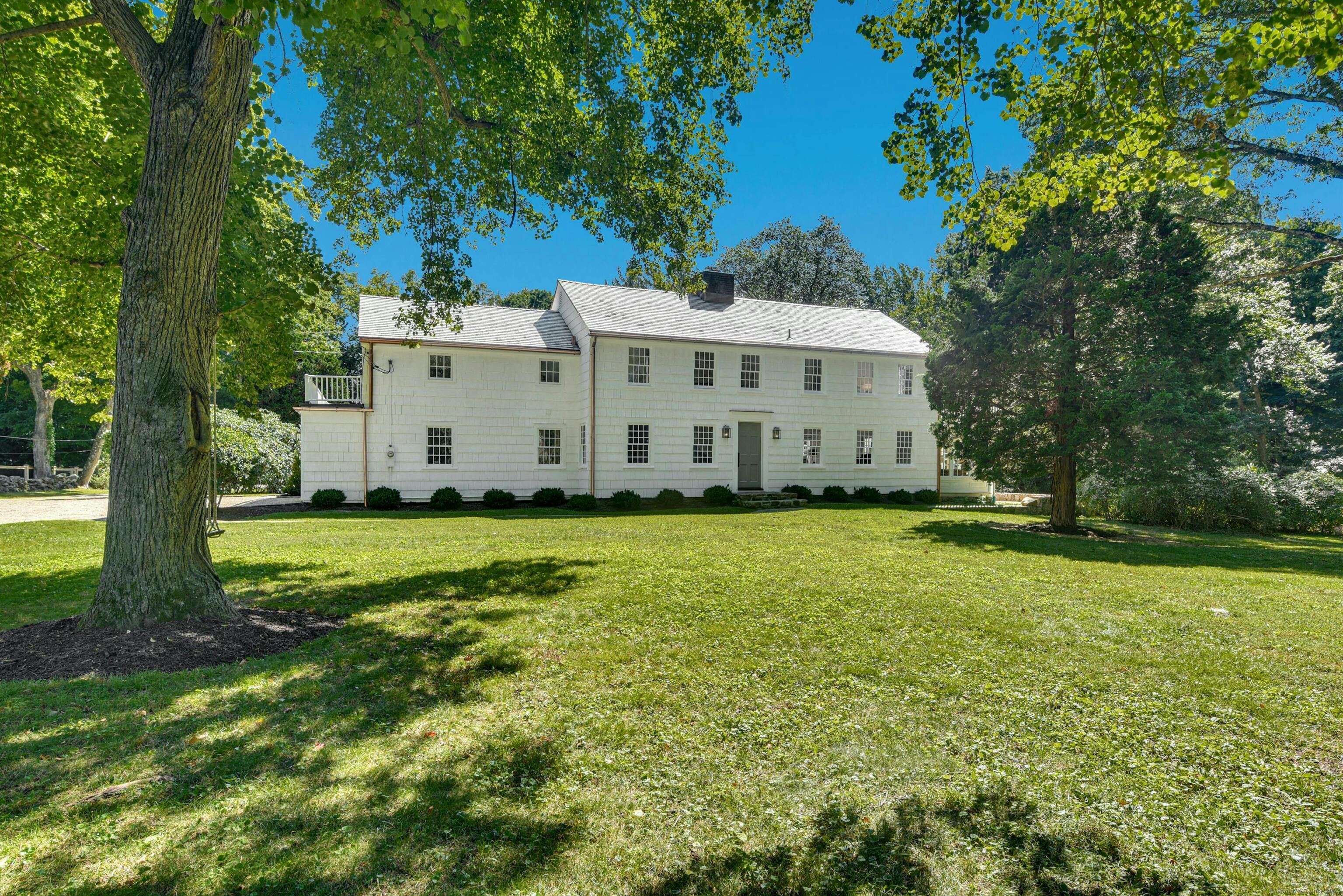 62 Richards, New Canaan, Connecticut 06840