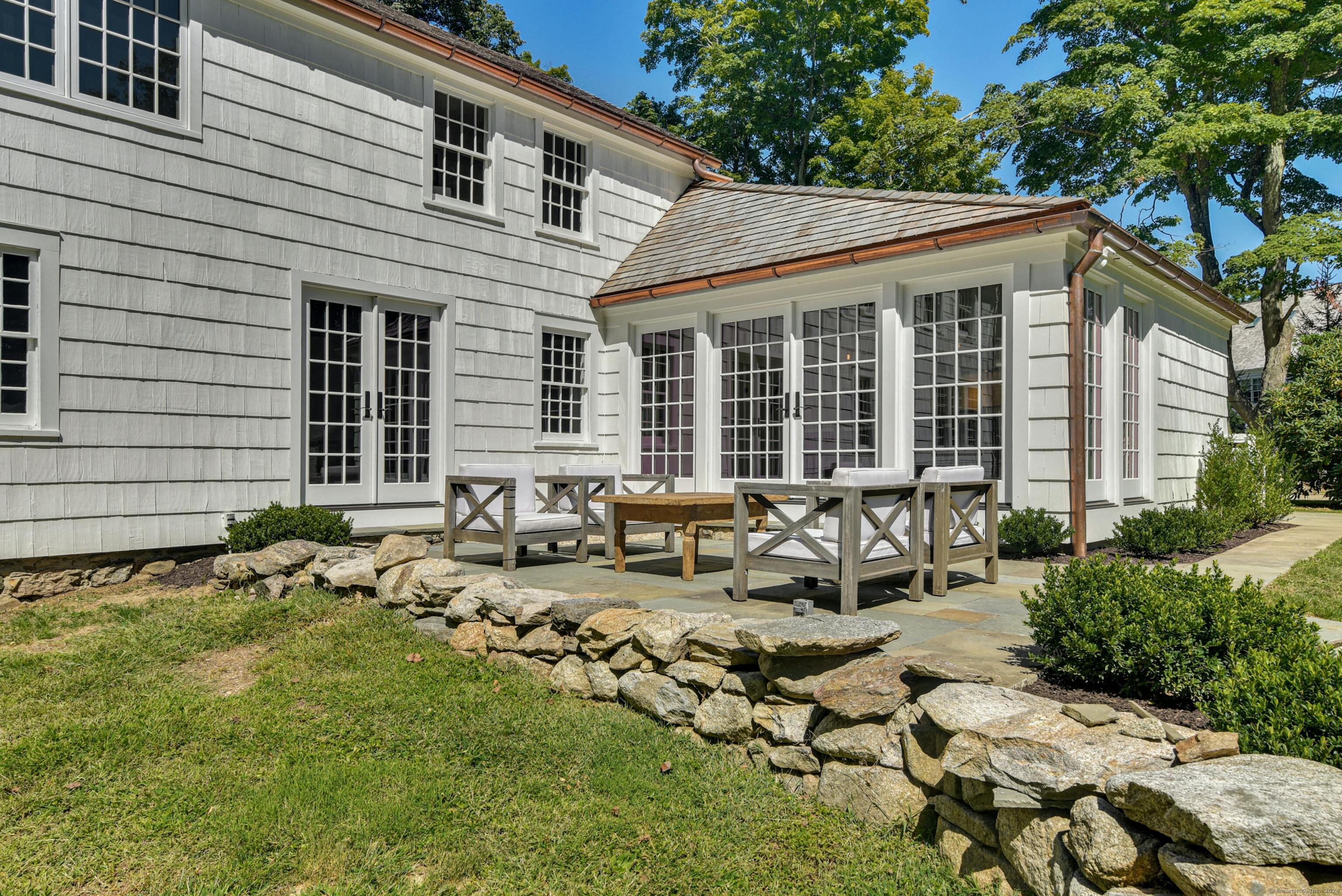 62 Richards, New Canaan, Connecticut 06840