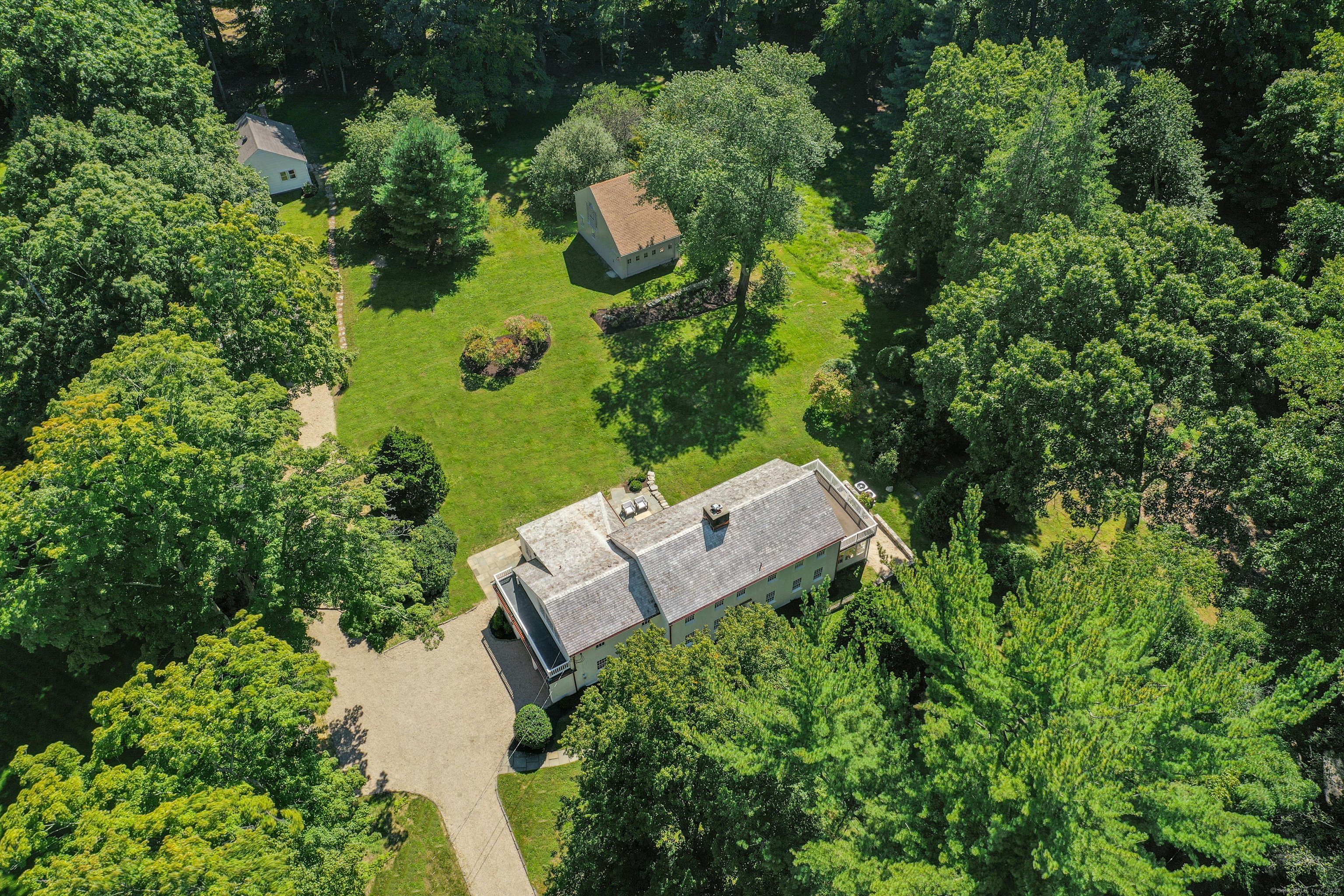 62 Richards, New Canaan, Connecticut 06840