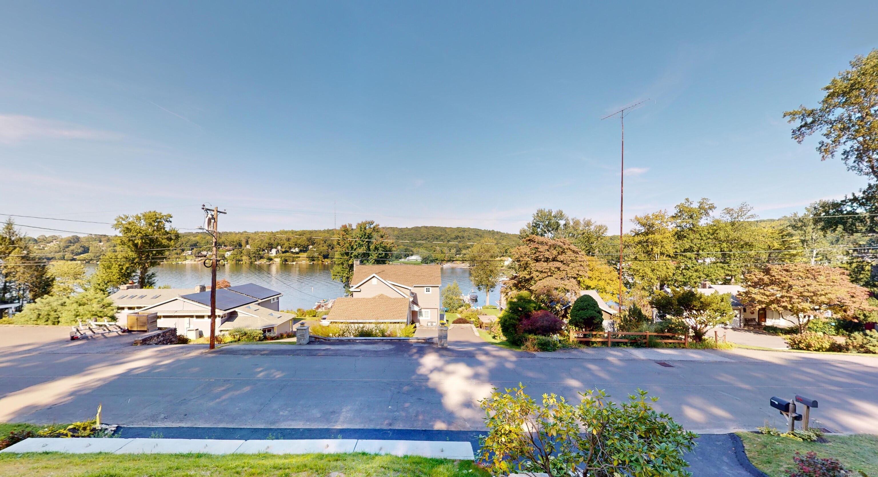 75 Lake Shore, Brookfield, Connecticut 06804