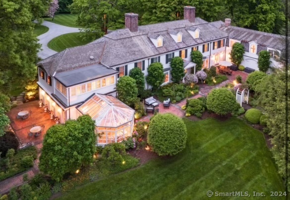 36 Chestnut Hill, Wilton, Connecticut 06897