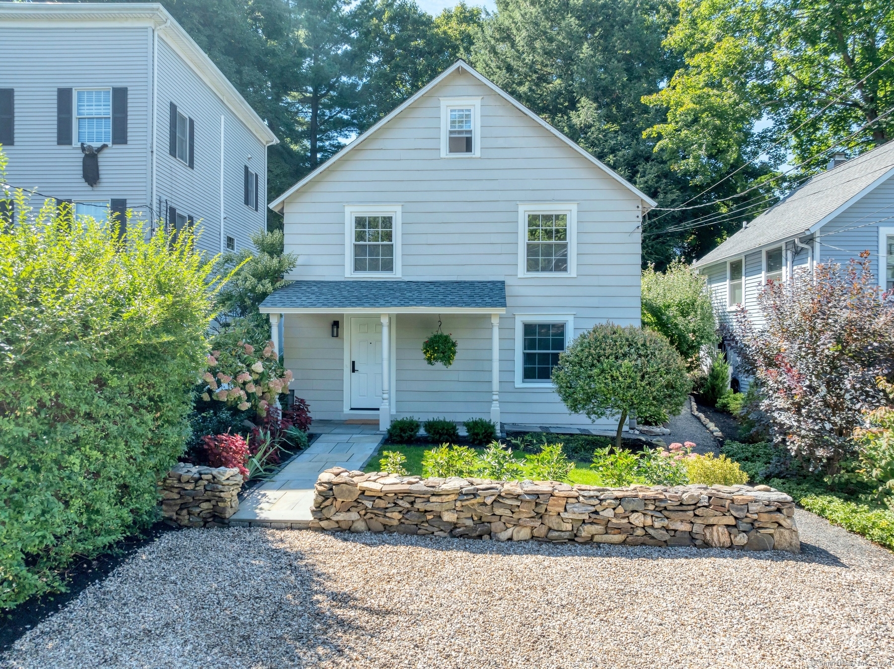 24 Abbott, Ridgefield, Connecticut 06877