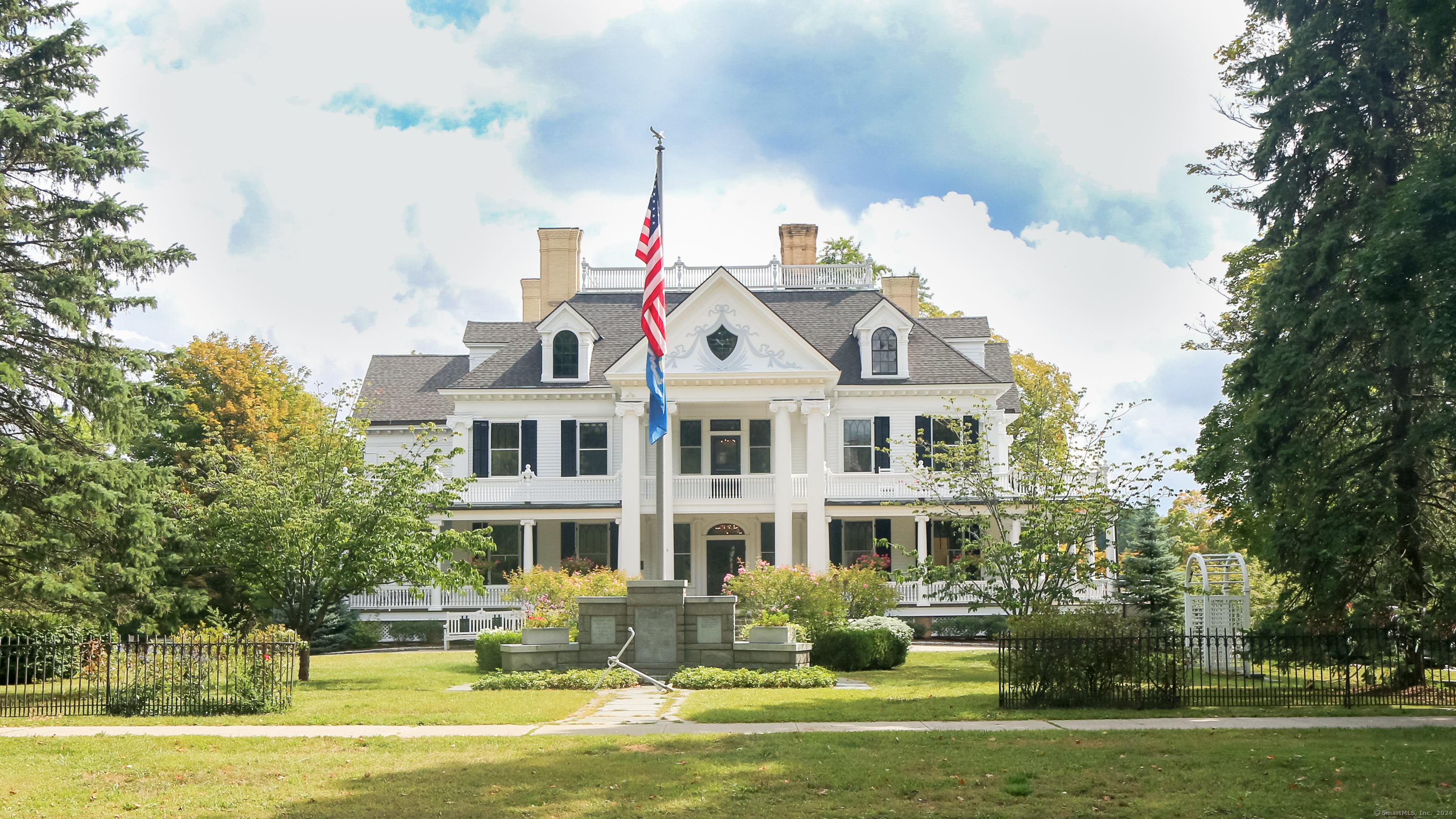 24 Abbott, Ridgefield, Connecticut 06877