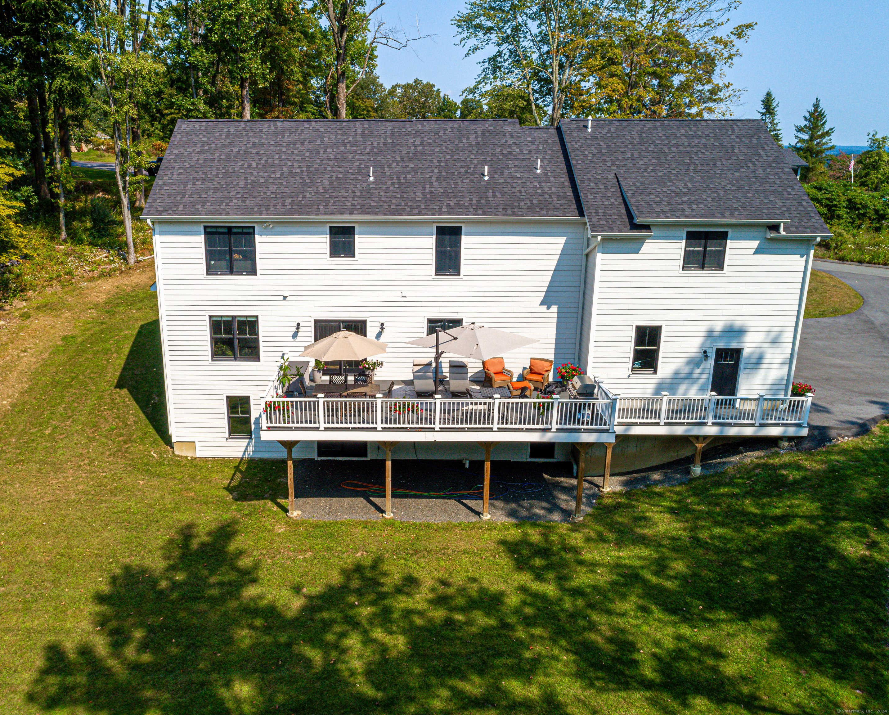 24 Hunting Ridge, Brookfield, Connecticut 06804