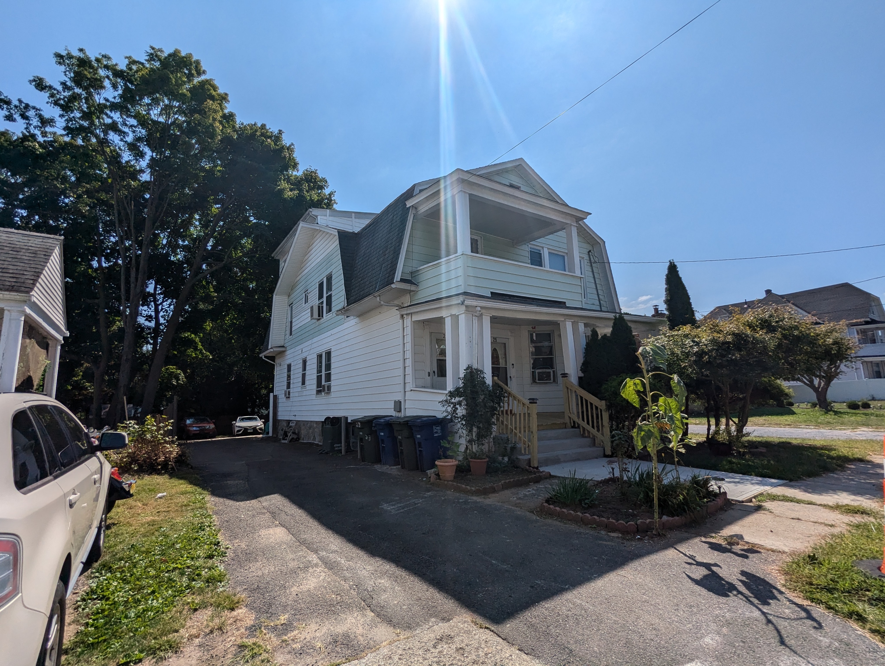 23-25 Charron, Bridgeport, Connecticut 06606