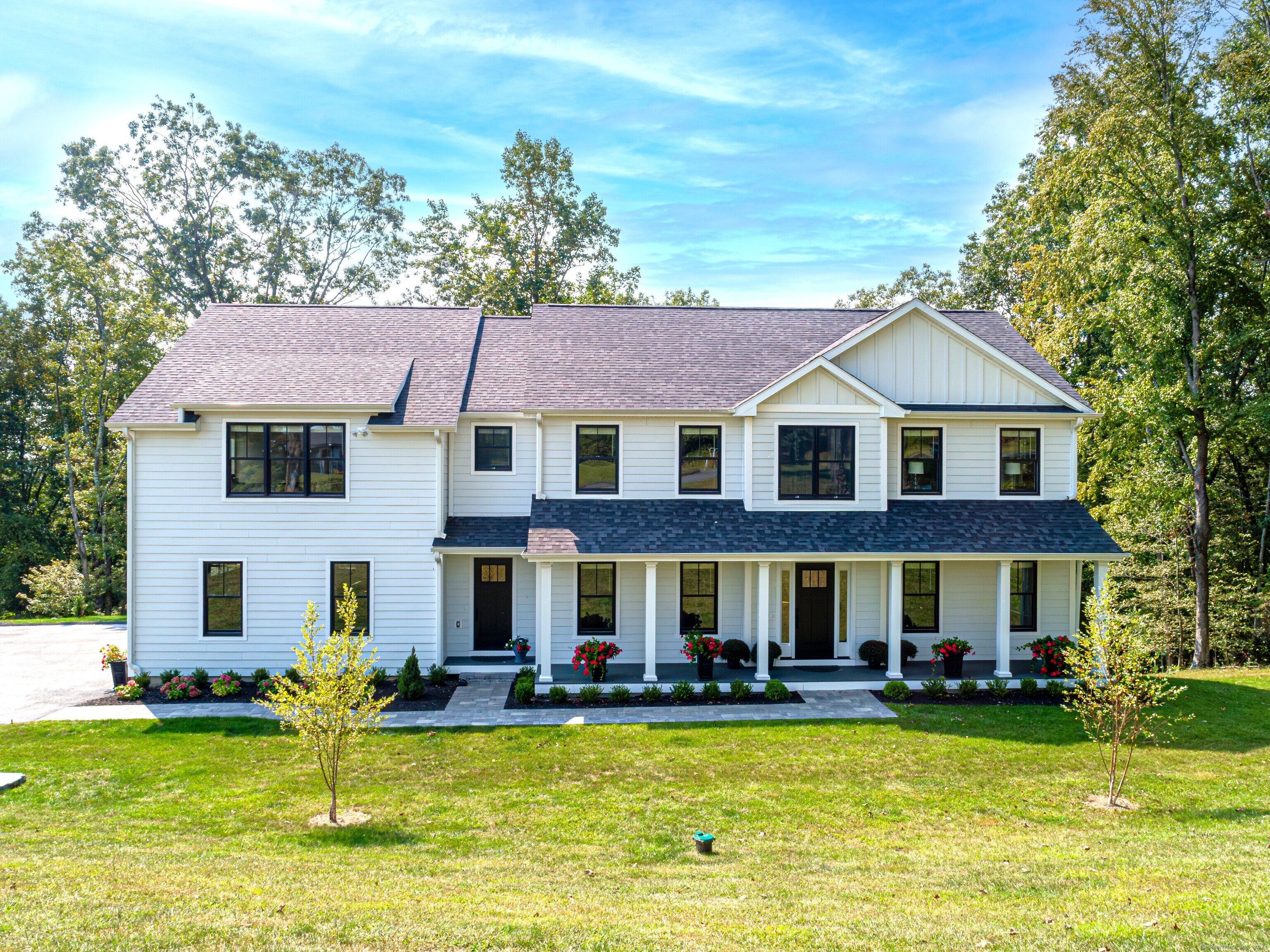 24 Hunting Ridge, Brookfield, Connecticut 06804