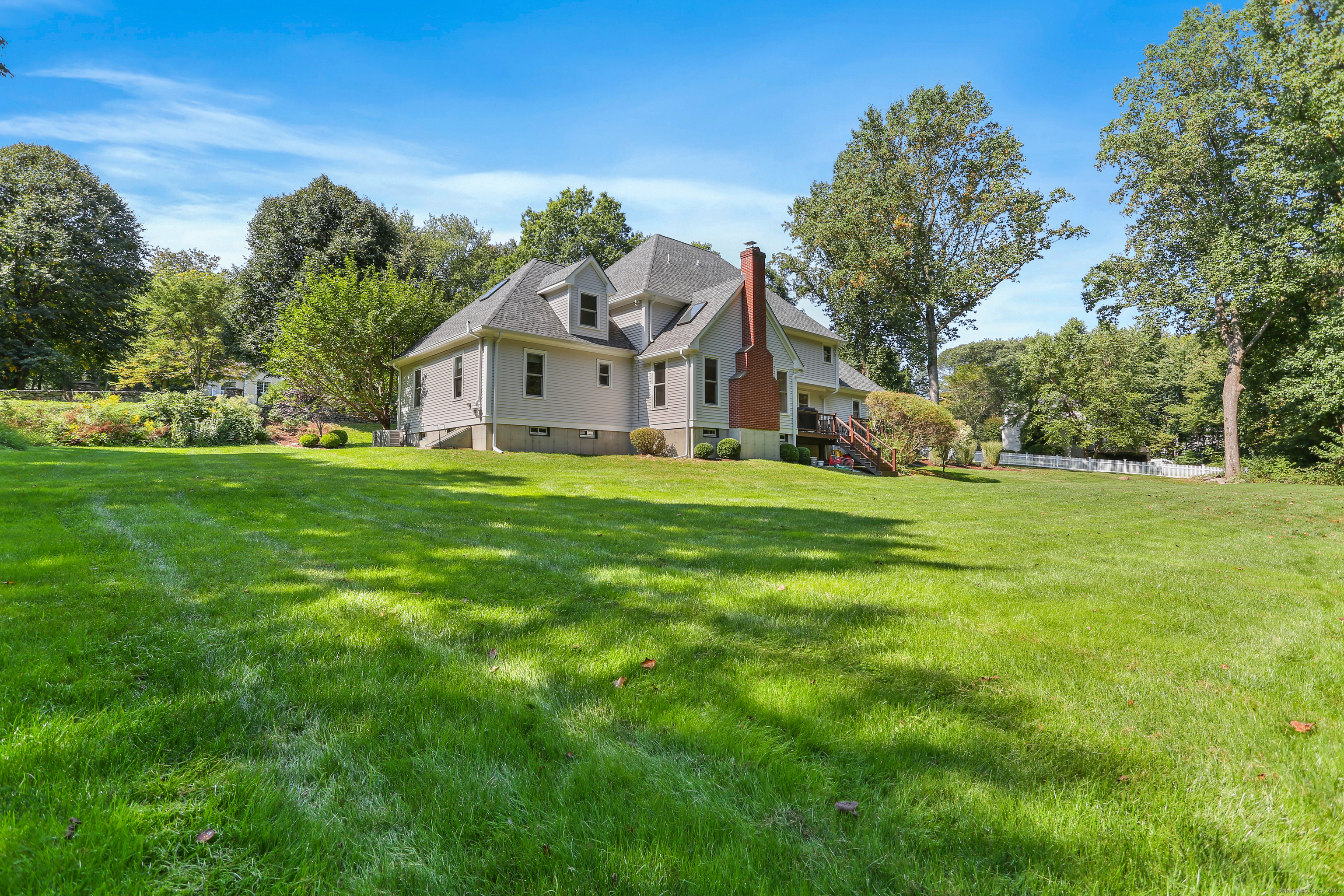 580 Rolling Hills, Fairfield, Connecticut 06824