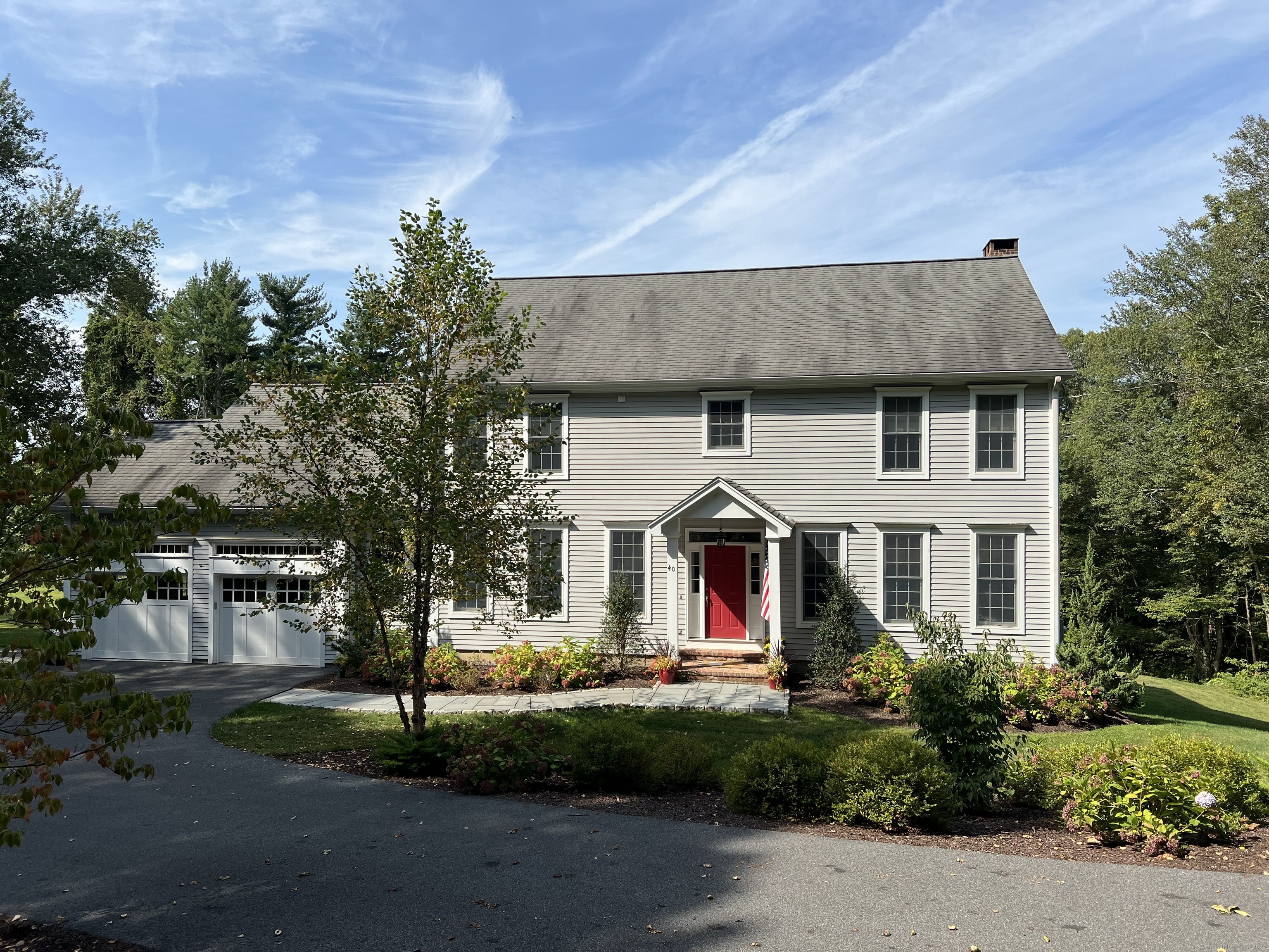 40 Tuttle, Woodbury, Connecticut 06798