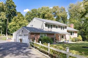 39 Echo Hill Drive