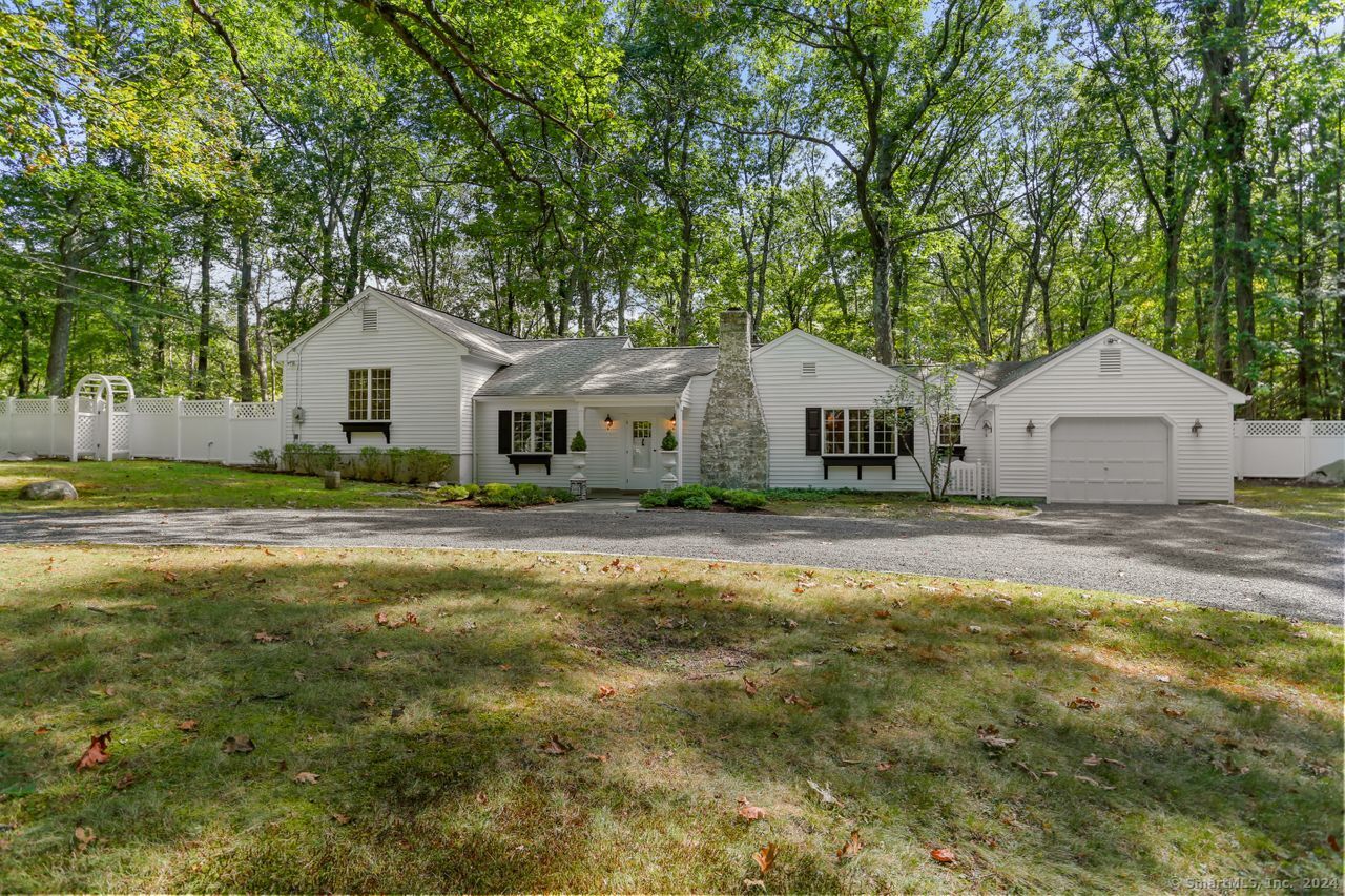 139 Vista, Wilton, Connecticut 06897