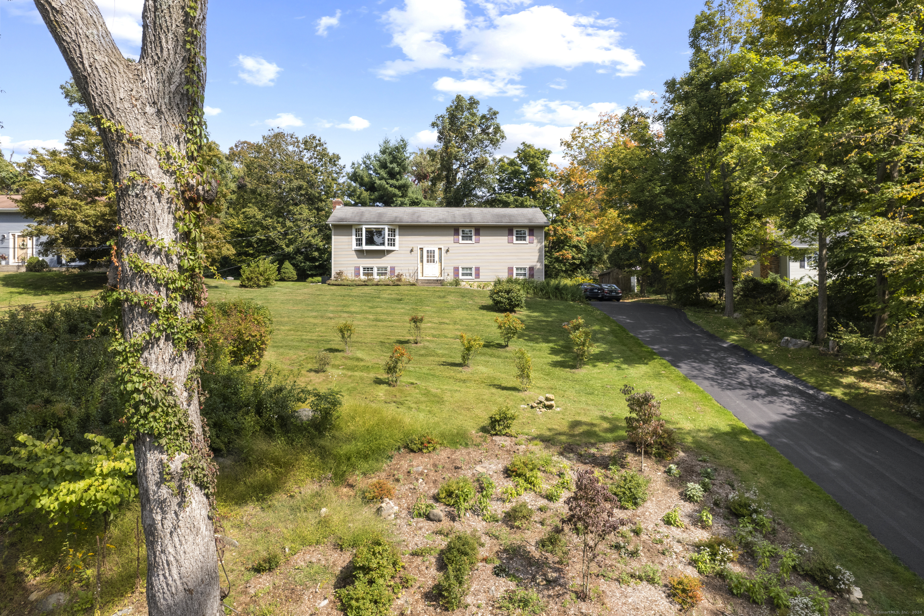 16 Indian Hill, New Fairfield, Connecticut 06812