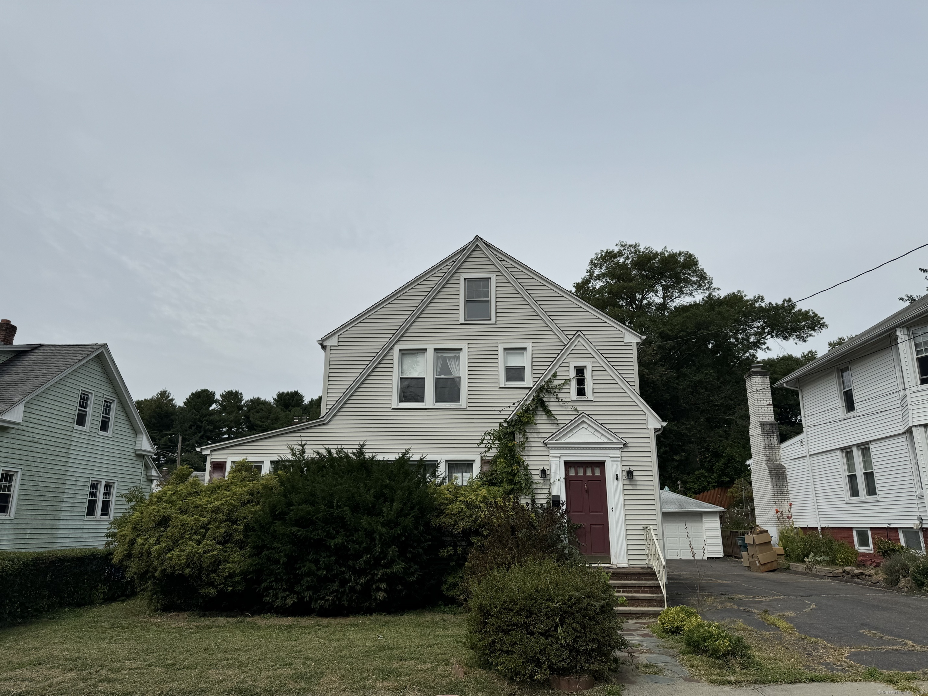 52 Coram, Hamden, Connecticut 06517