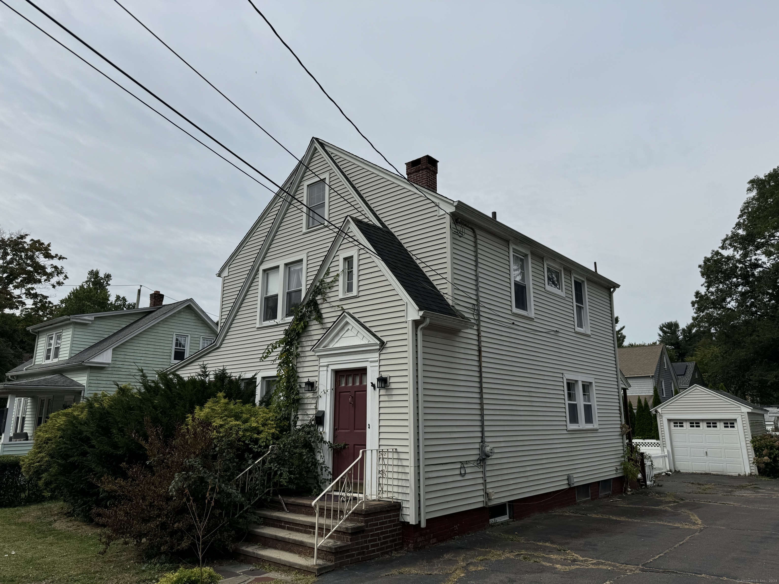 52 Coram, Hamden, Connecticut 06517