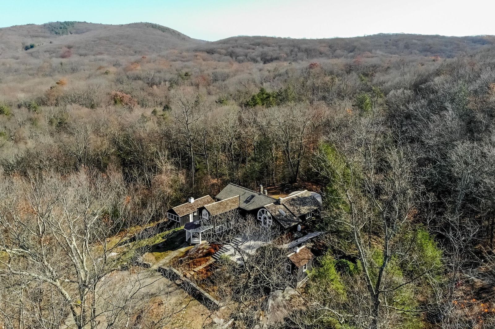 215 Neds Mountain, Ridgefield, Connecticut 06877