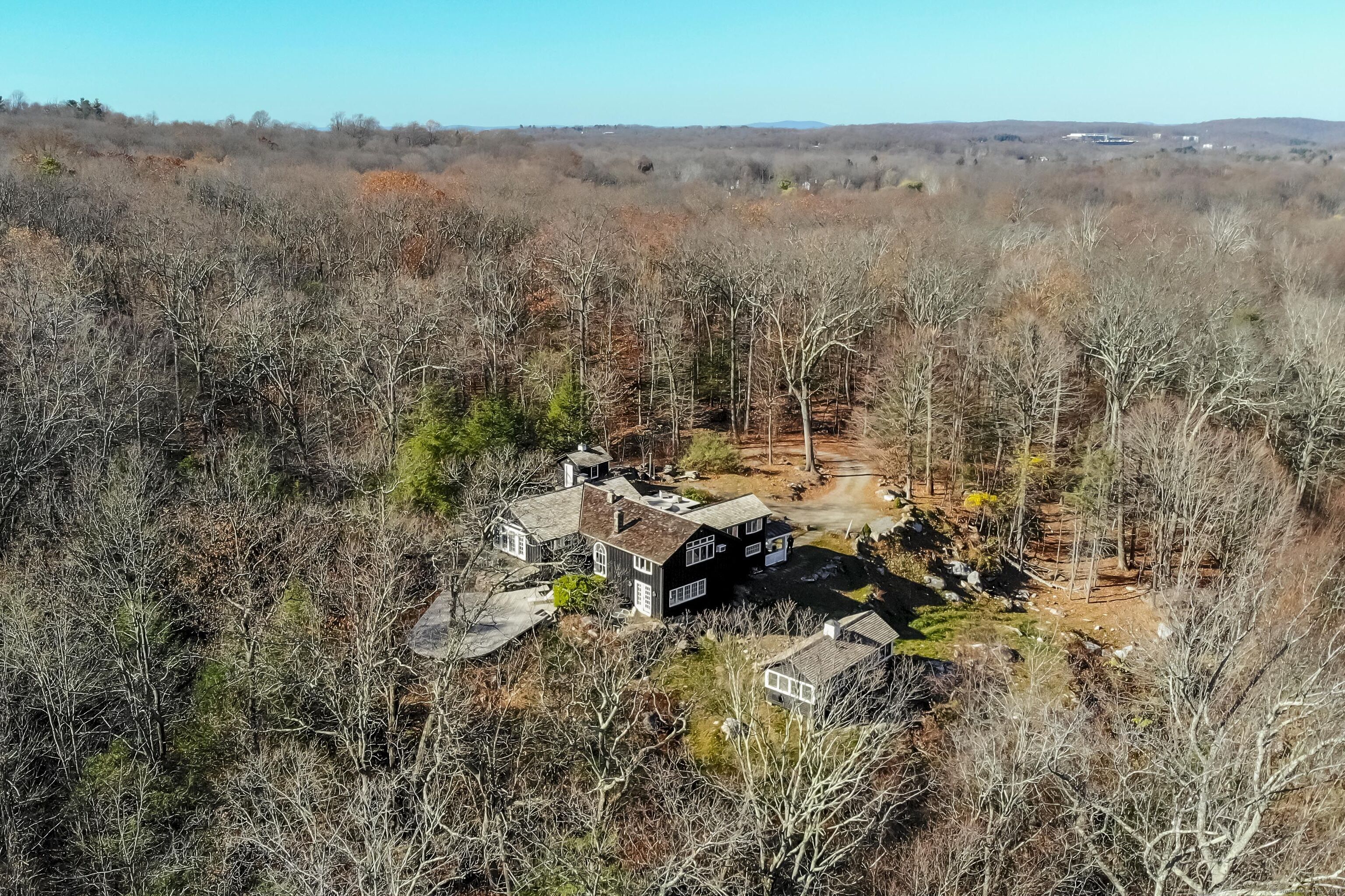 215 Neds Mountain, Ridgefield, Connecticut 06877