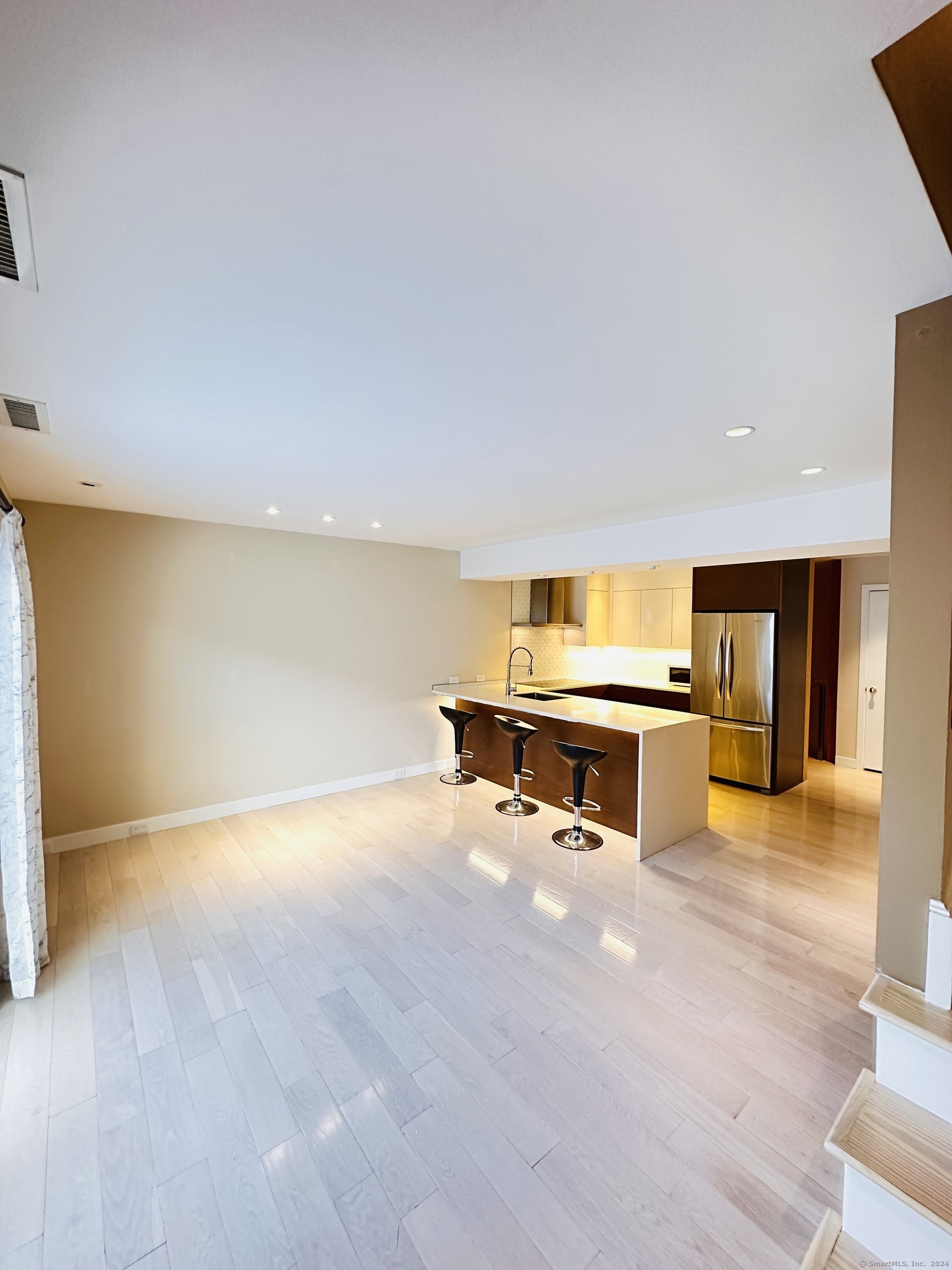 7 Elm Street, Norwalk, Connecticut photo 1