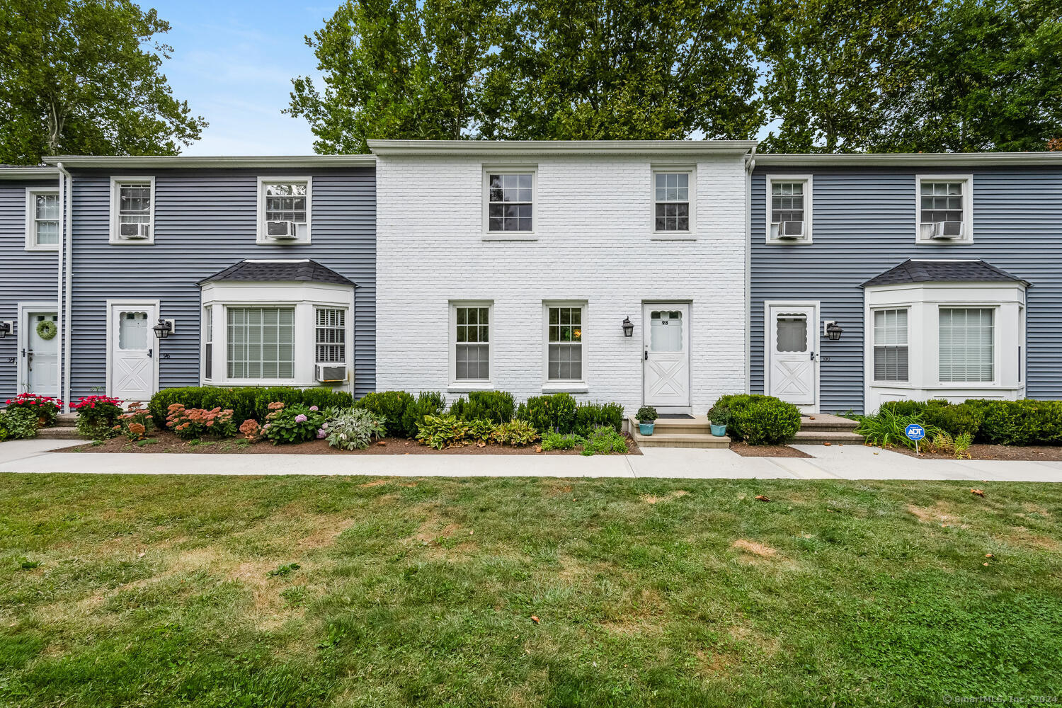 98 New Norwalk Road, New Canaan, Connecticut photo 1