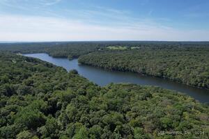 Homes for sale in Stamford, CT | 5A South Brook Dr, Stamford, CT 06903 | MLS# 24048343