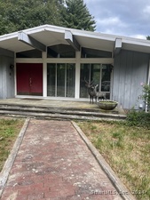 95 Carriage Road