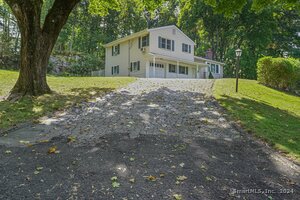 17 Trailside Drive