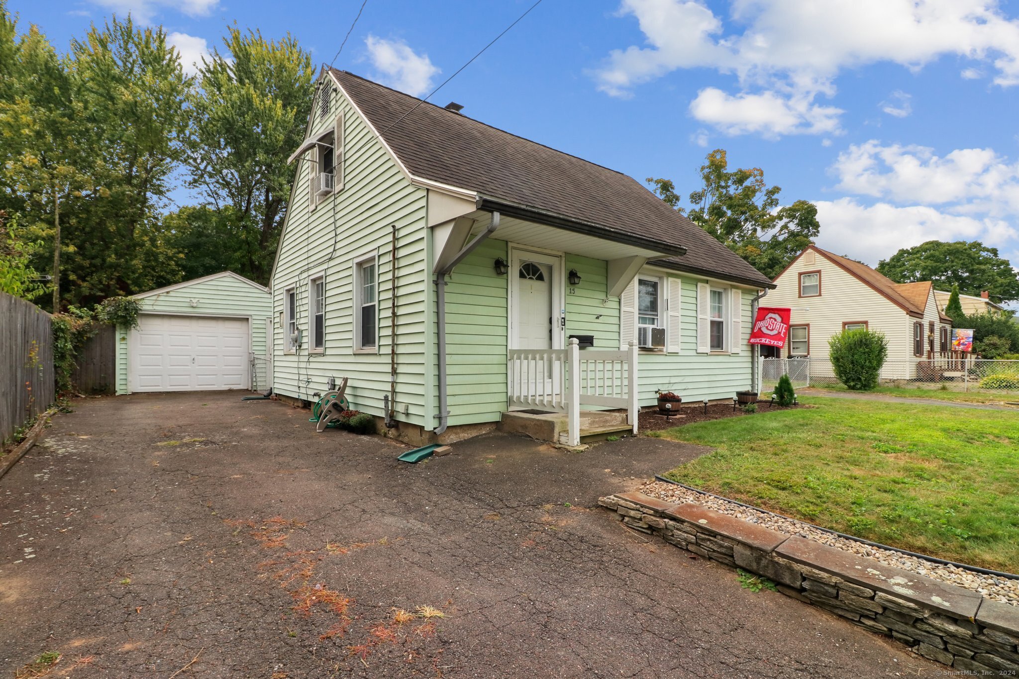 15 Colonial Lane East Hartford CT