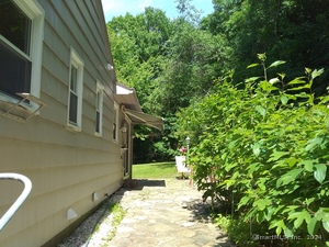 Homes for sale in Shelton, CT | 242 Grove St, Shelton, CT 06484 | MLS# 24041266