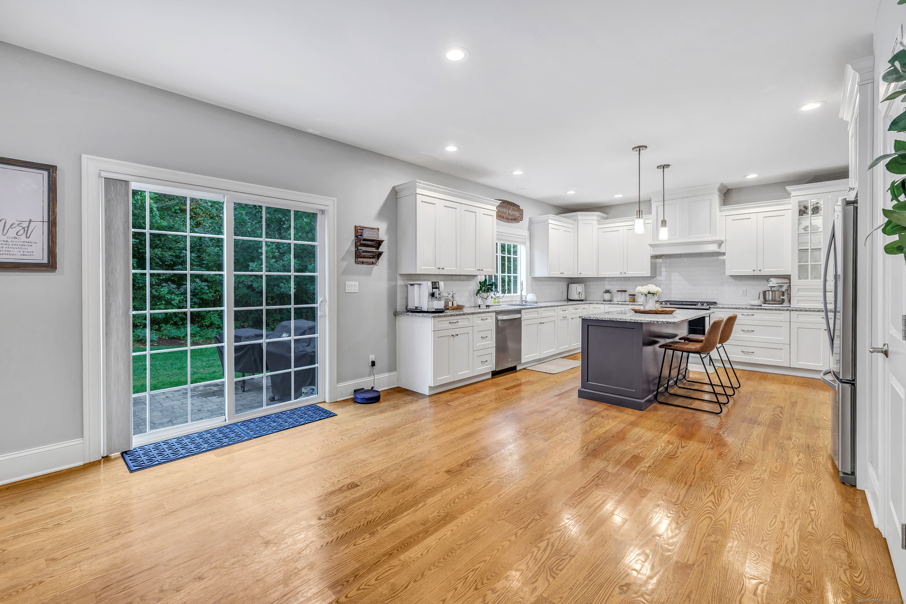 49 White Tail, Shelton, Connecticut 06484