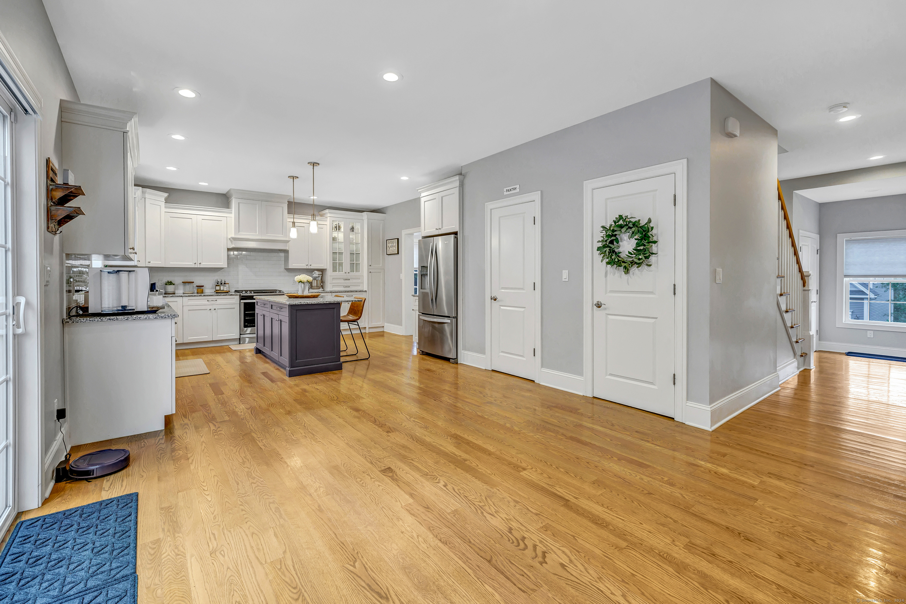 49 White Tail, Shelton, Connecticut 06484