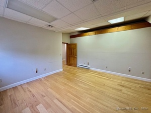 Homes for sale in Southington, CT | 51 N Main St #3B, Southington, CT 06489 | MLS# 24049853