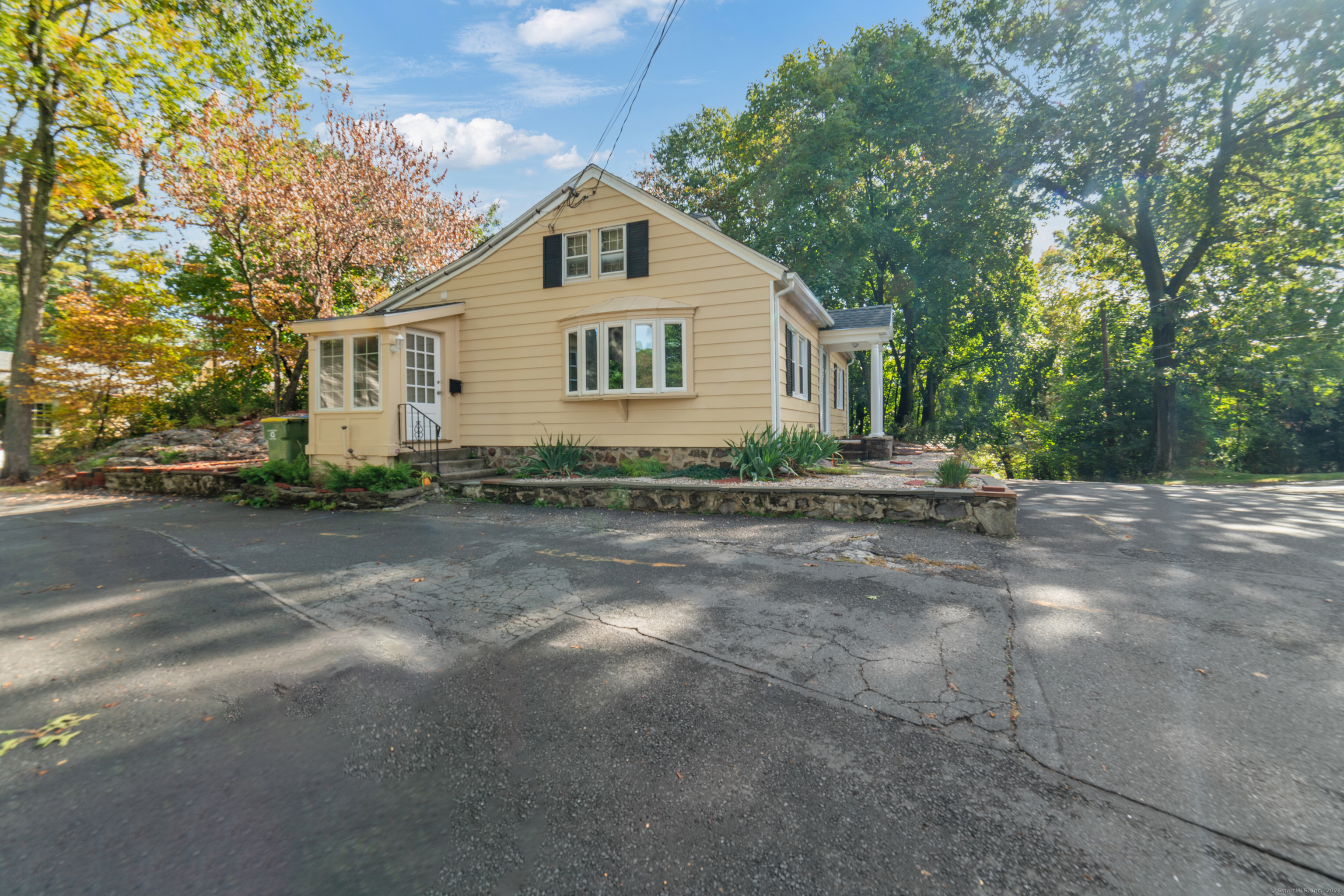 20 Evergreen, Waterbury, Connecticut 06708