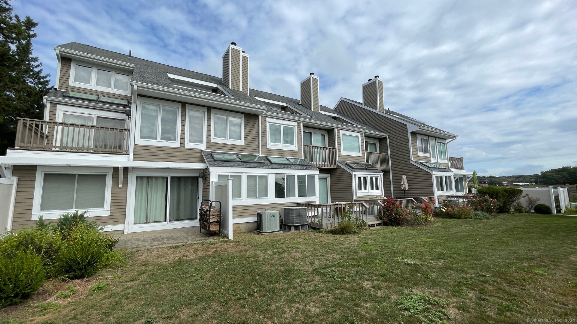 80 Seaview, Guilford, Connecticut 06437