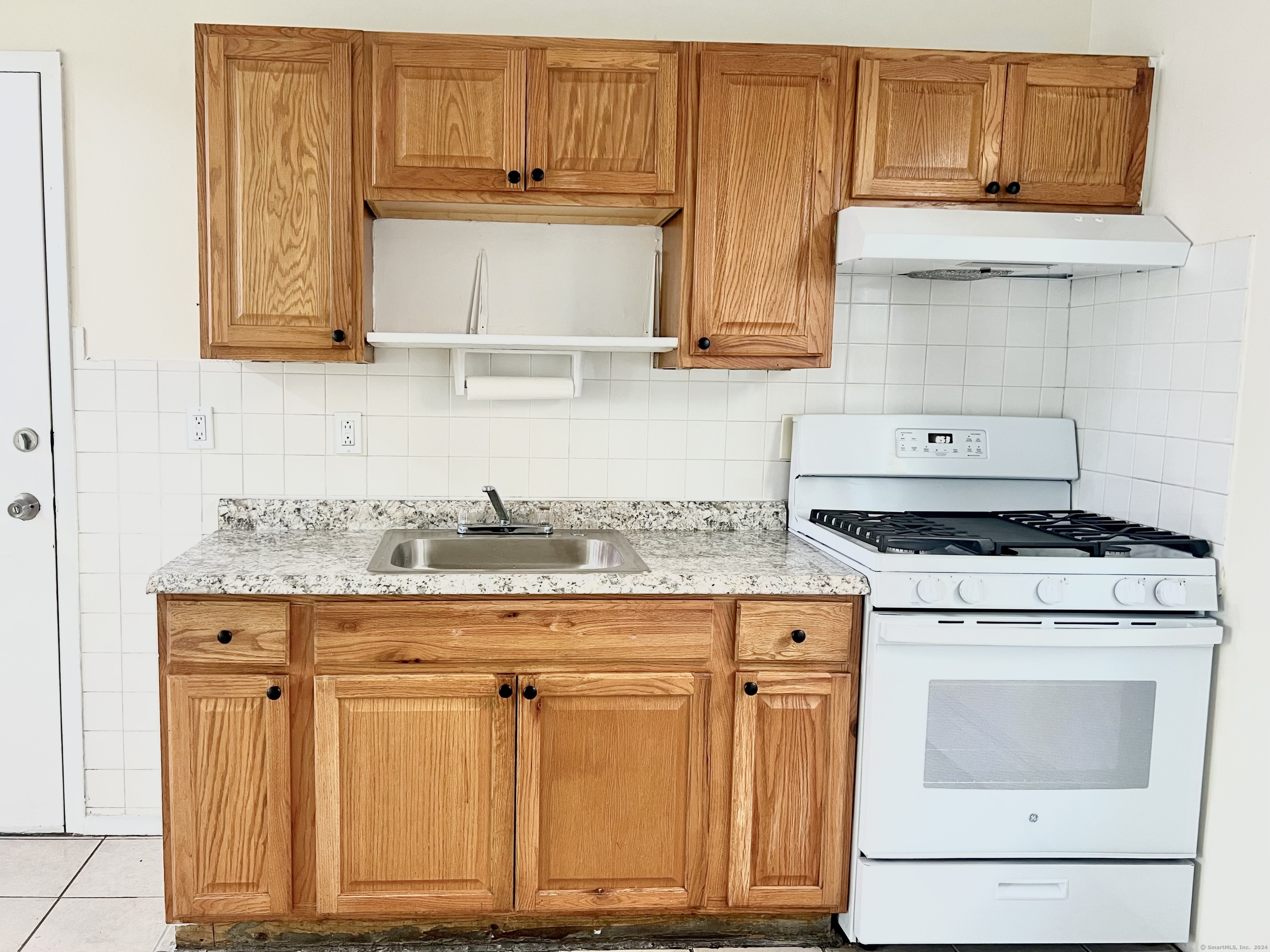 234 Greenwich Avenue, Stamford, Connecticut photo 1