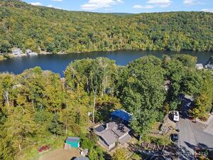 49 Spring Trail