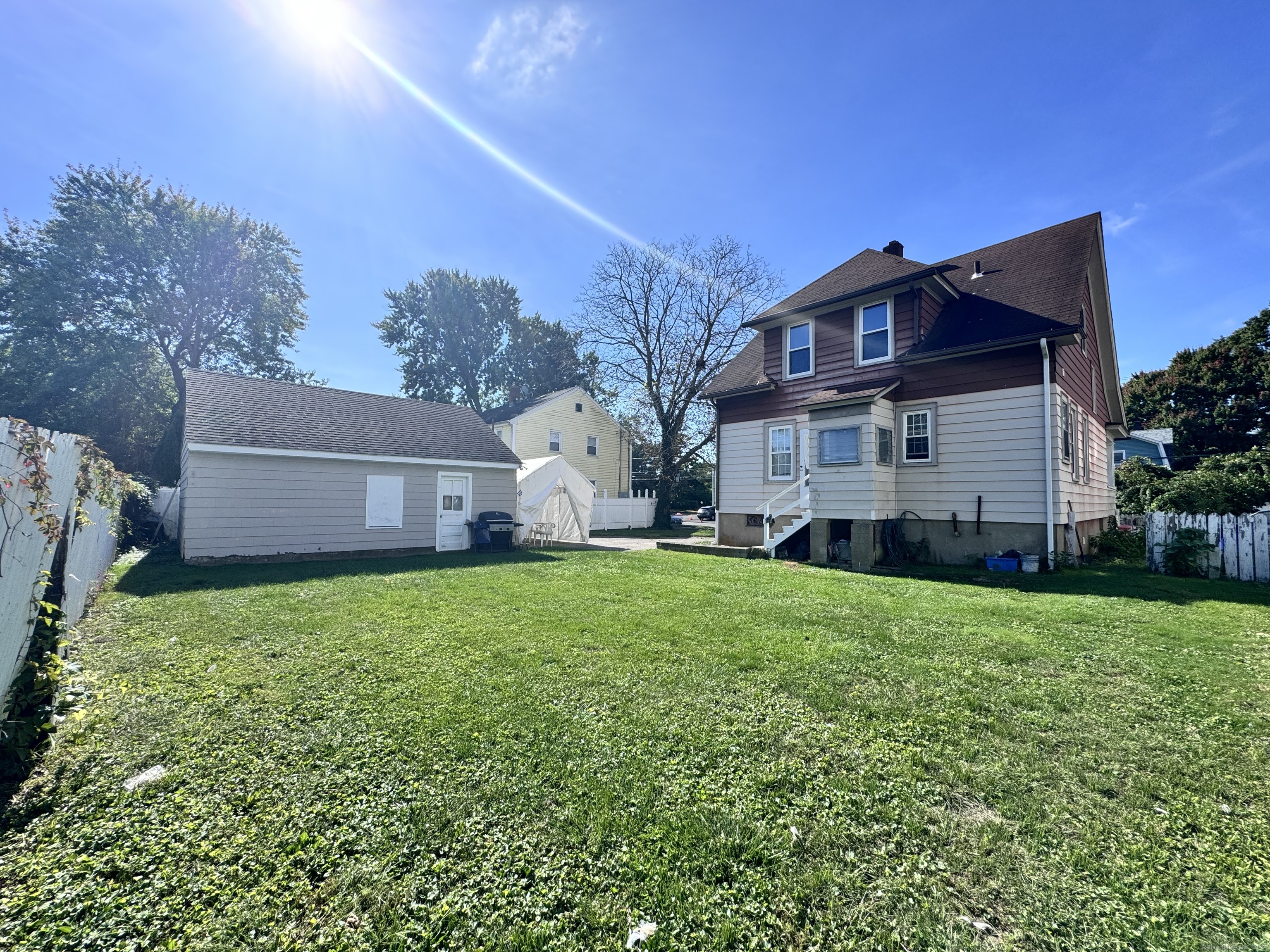 156 Halley, Fairfield, Connecticut 06825