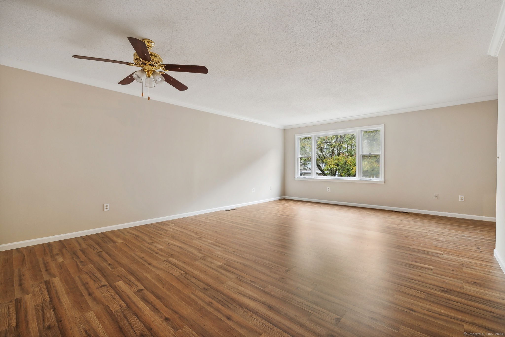 536 Redstone Hill Road Unit APT 16, Bristol, Connecticut 06010 MLS