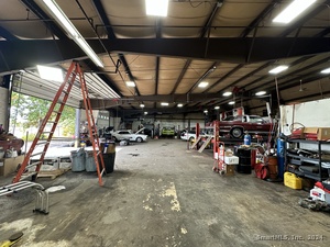 Homes for sale in Windsor Locks, CT | 68 King Spring Rd, Windsor Locks, CT 06096 | MLS# 24051947