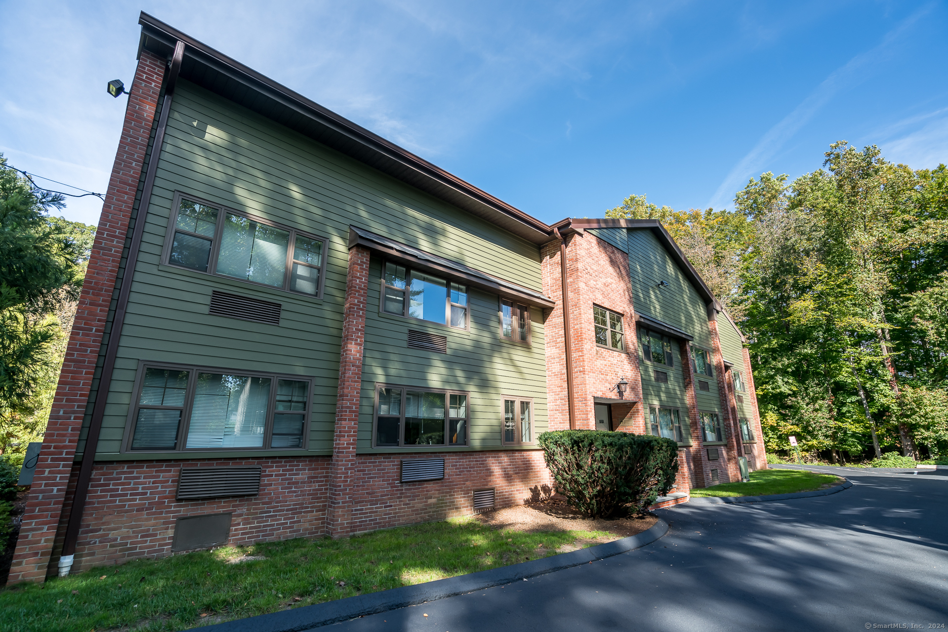 3 Trolley Place, Norwalk, Connecticut photo 1