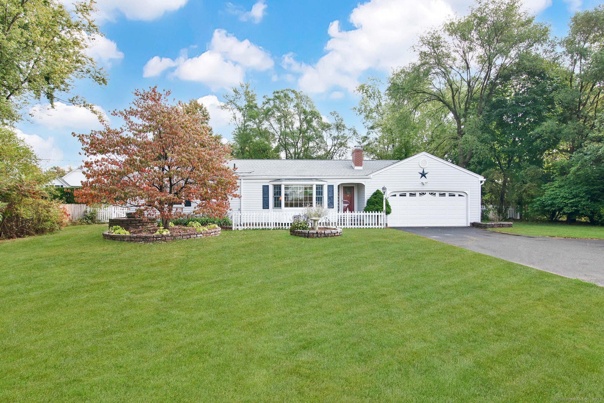 982 East Street Suffield CT