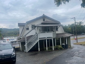 Homes for sale in Derby, CT | 146 New Haven Ave, Derby, CT 06418 | MLS# 24052356