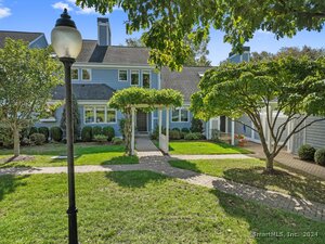 127 Lansdowne, Unit 127