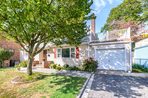 44 Maple Tree Avenue