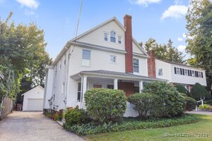 62 Weed Hill Avenue