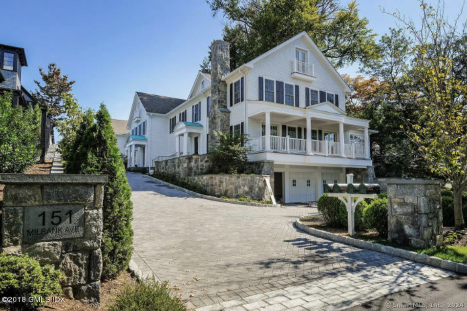 151 Milbank Avenue, Greenwich, Connecticut photo 1