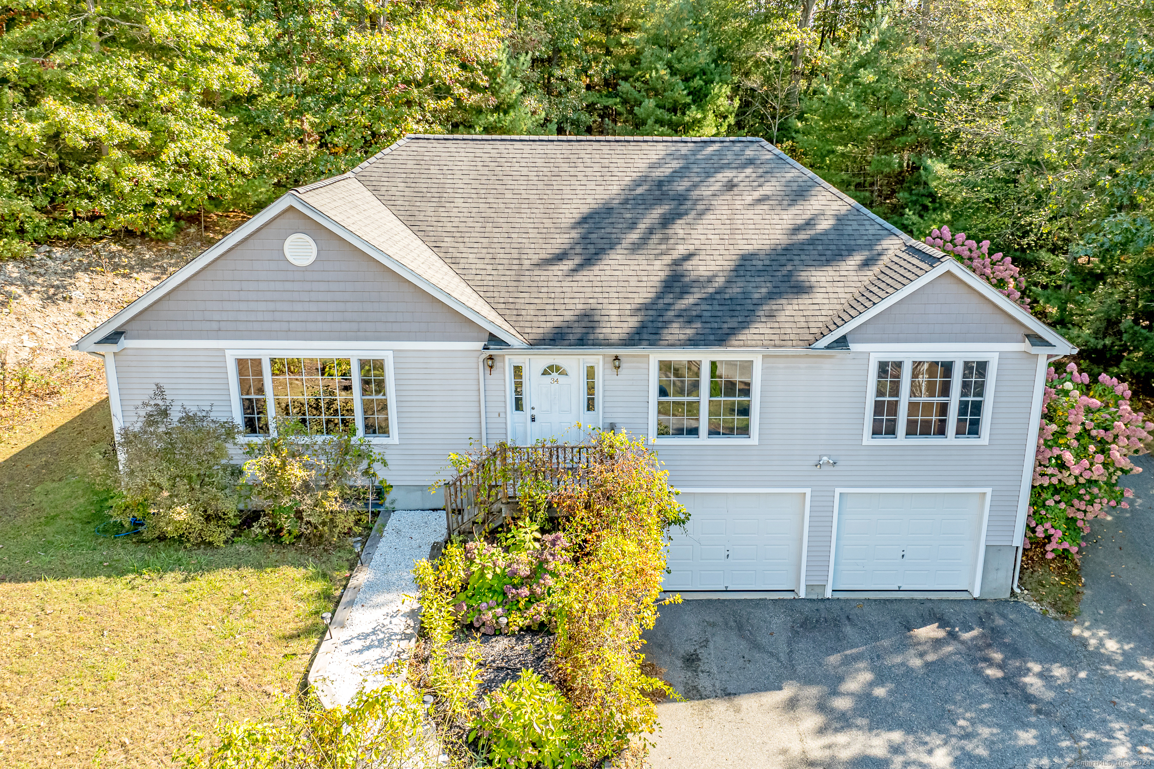 34 Cardinal Drive Killingly CT